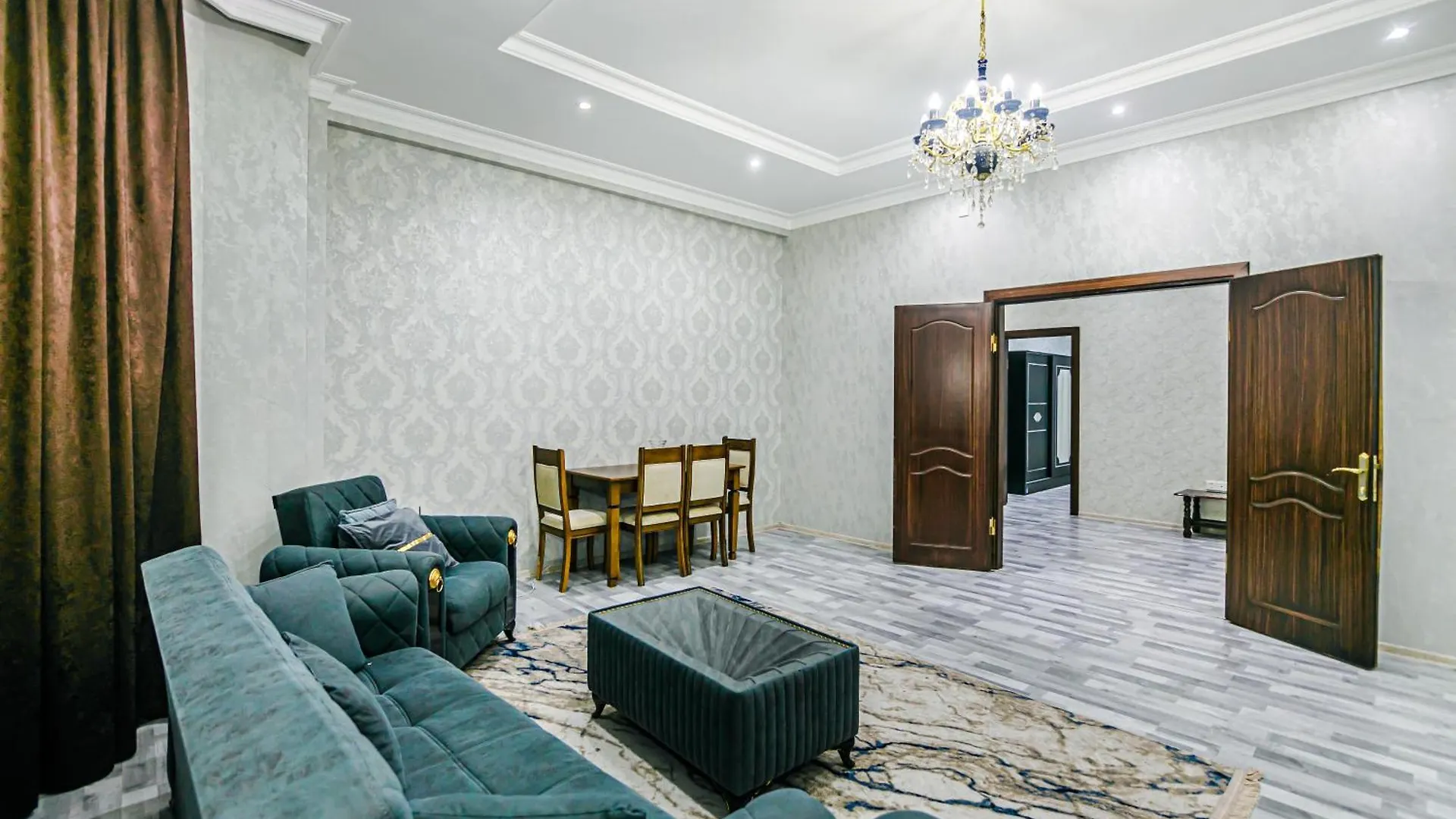 F1 Track Sea View Hotelapartment Barbaris Bakoe Appartement