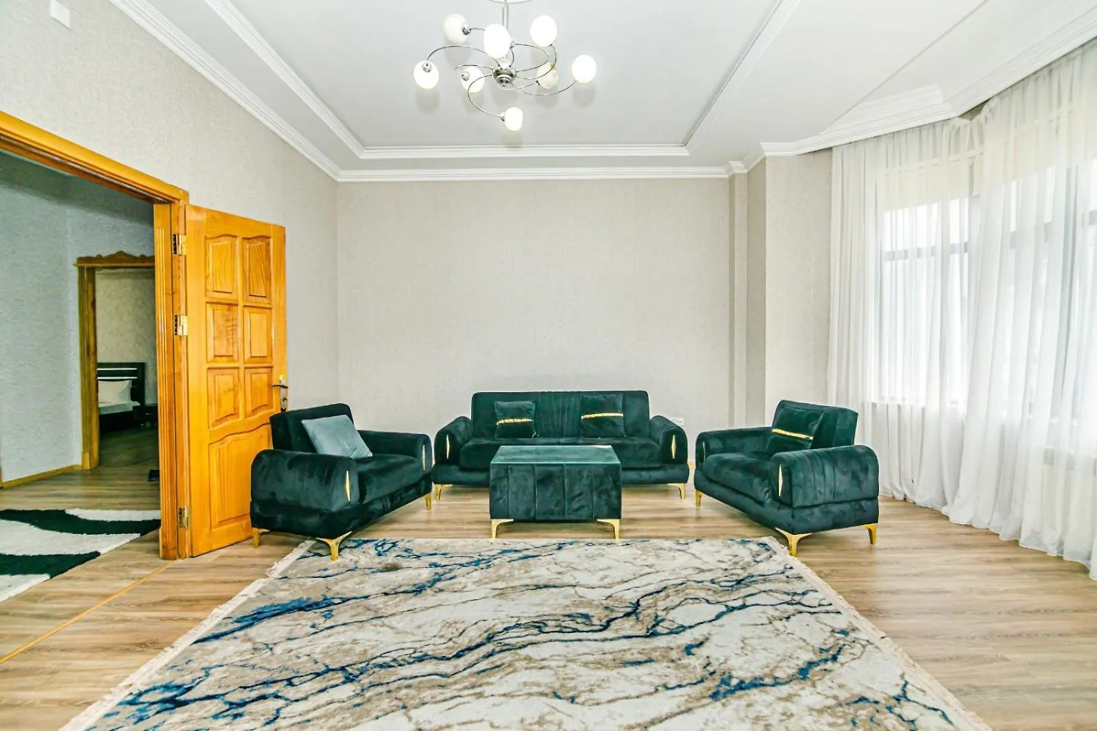 F1 Track Sea View Hotelapartment Barbaris Bakoe