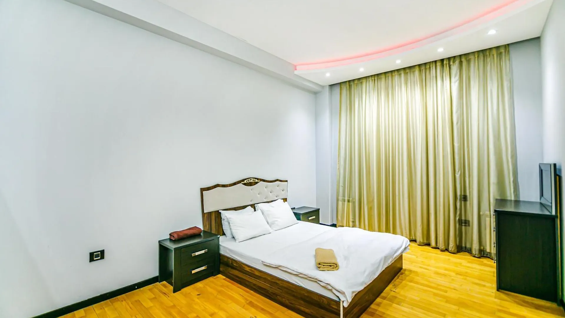 F1 Track Sea View Hotelapartment Barbaris Bakoe Appartement